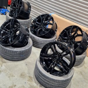 Professional alloy wheel scuff repair and refurbishment before and after results in King's Lynn